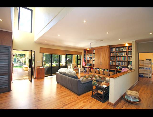 7 BEDROOM HOUSE FOR SALE IN ORCHARDS